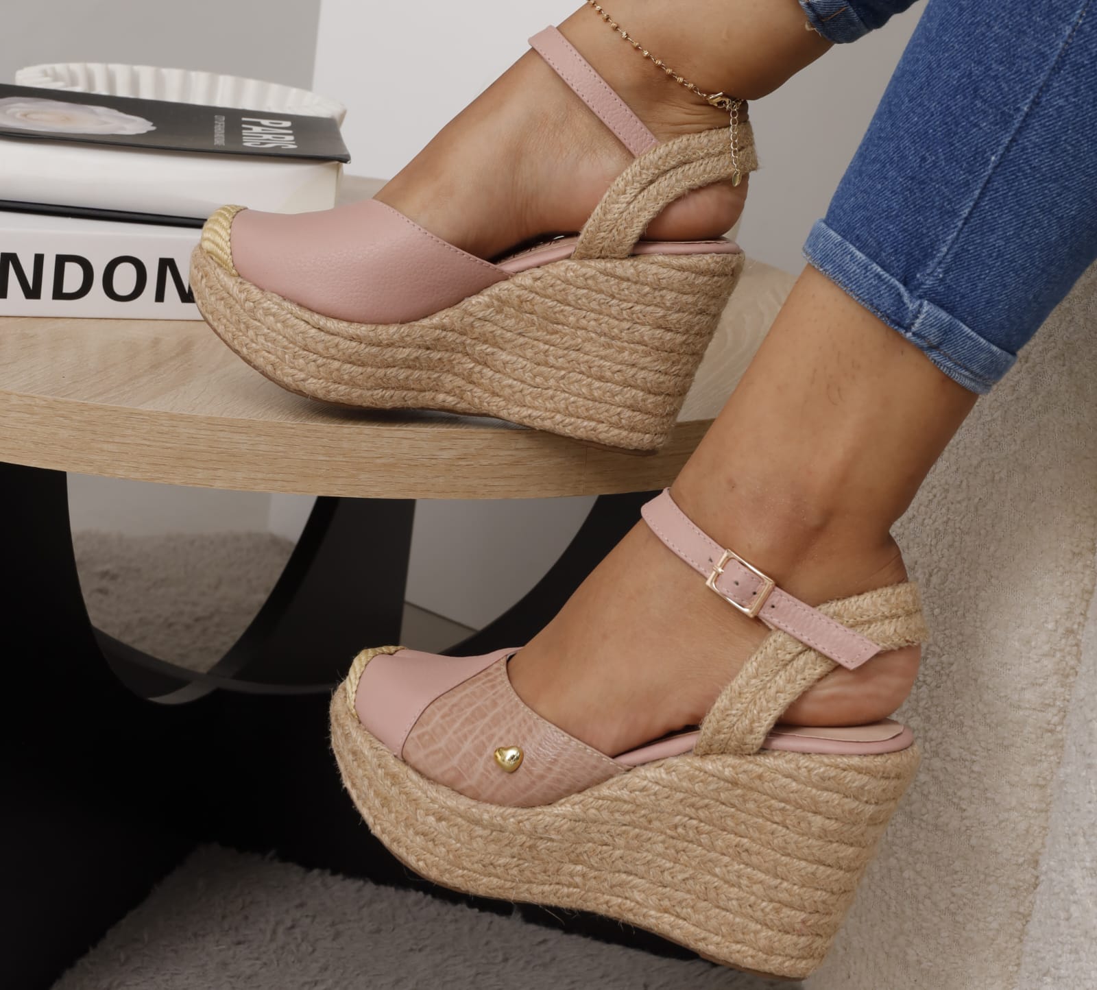 Sandalia Plataforma Yute Cupito nude